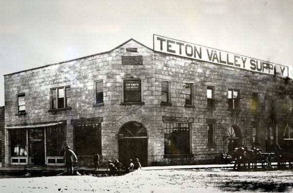 Historic Corner Drug circa 1912